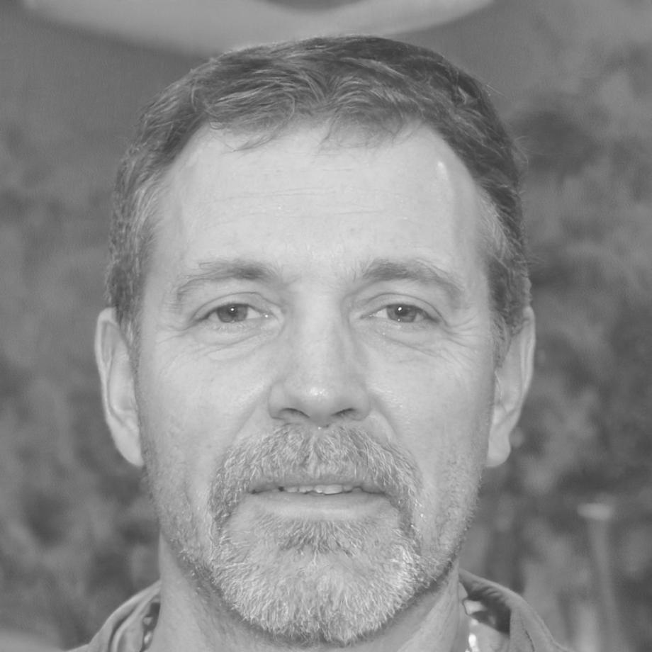Damek Thijssen, Senior Tax Strategist